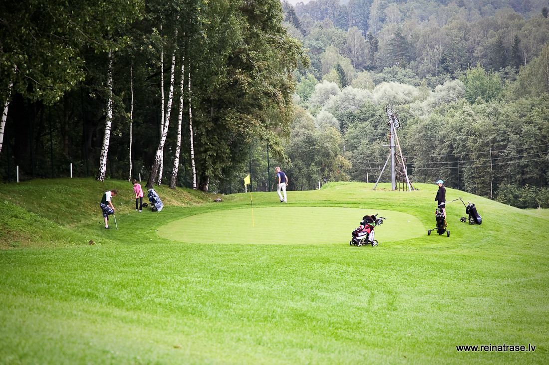 2013-05-30_golfs_reinatrase